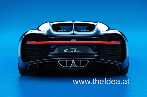 07_chiron_rear_web